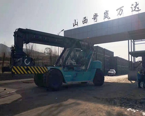 熱烈慶祝山西香蕉视频在线观看下载科尼正麵吊 交付（fù）山西岢嵐中鐵鐵籠集裝箱物流（liú）有限公司